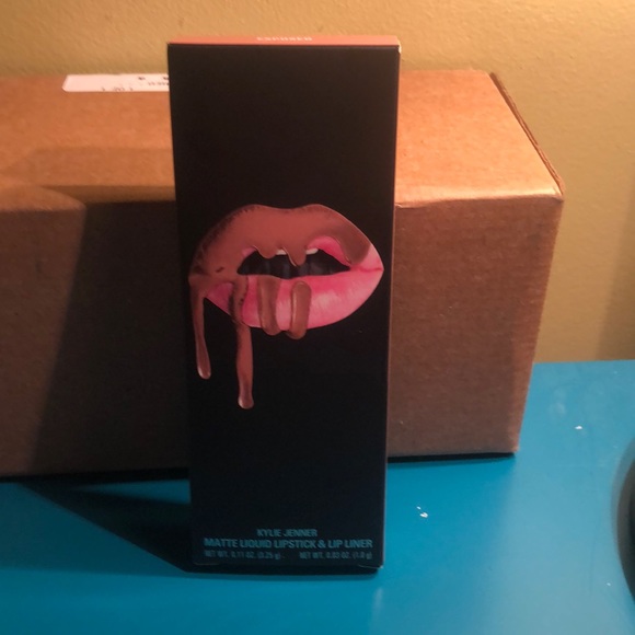 Kylie Cosmetics Other - Holiday gift Kylie matte liquid lipstick & liner